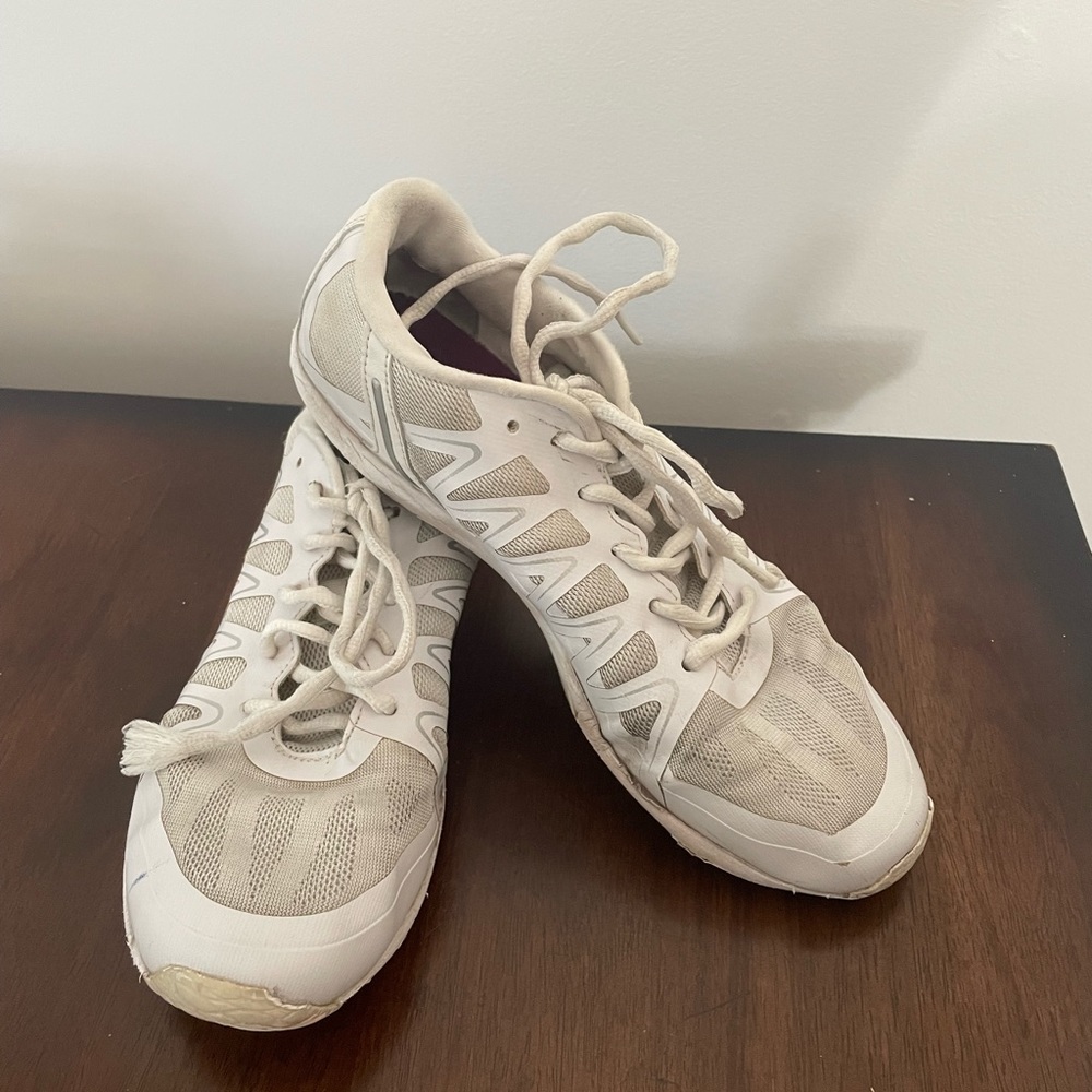 CHEER SHOES!